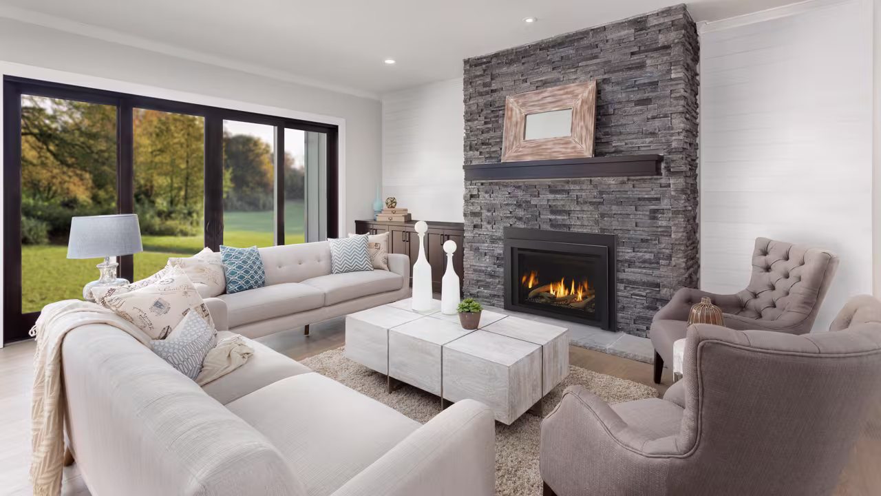 Modern gas fireplace insert with decorative media